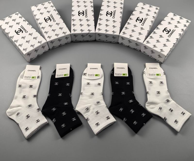 Chanel socks 040602